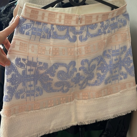 $473🏷️ Alexis | ENZEL Mini Skirt Mediterranean White/Blue Embroidery Size S - Picture 11 of 12